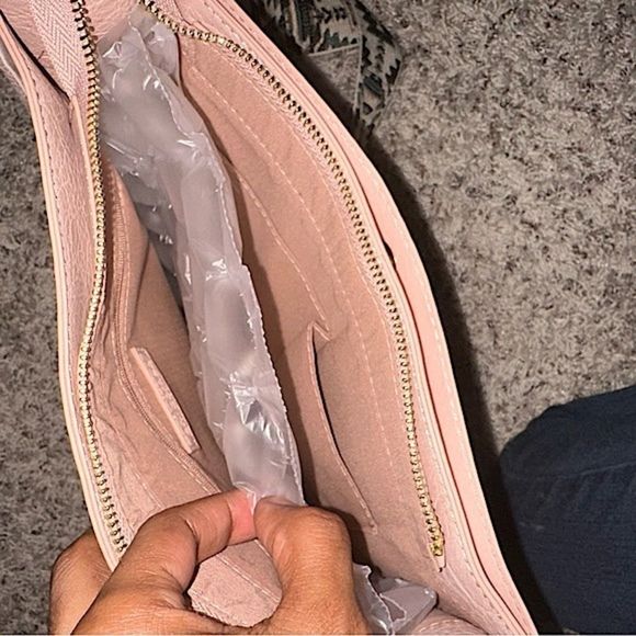 Ahdorned Women’s Crossbody Bag Purse Light Pink Rose Strap Included NWT - Picture 5 of 5